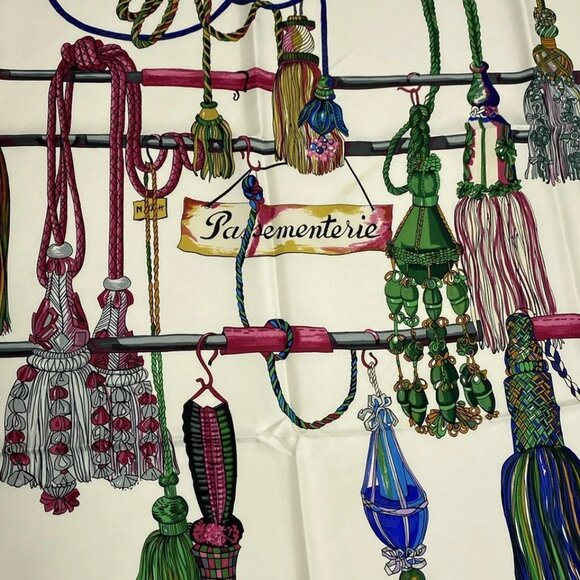 HERMES Carre 90 - White Bordeaux Multi Scarf 272-071725 - Picture 3 of 6